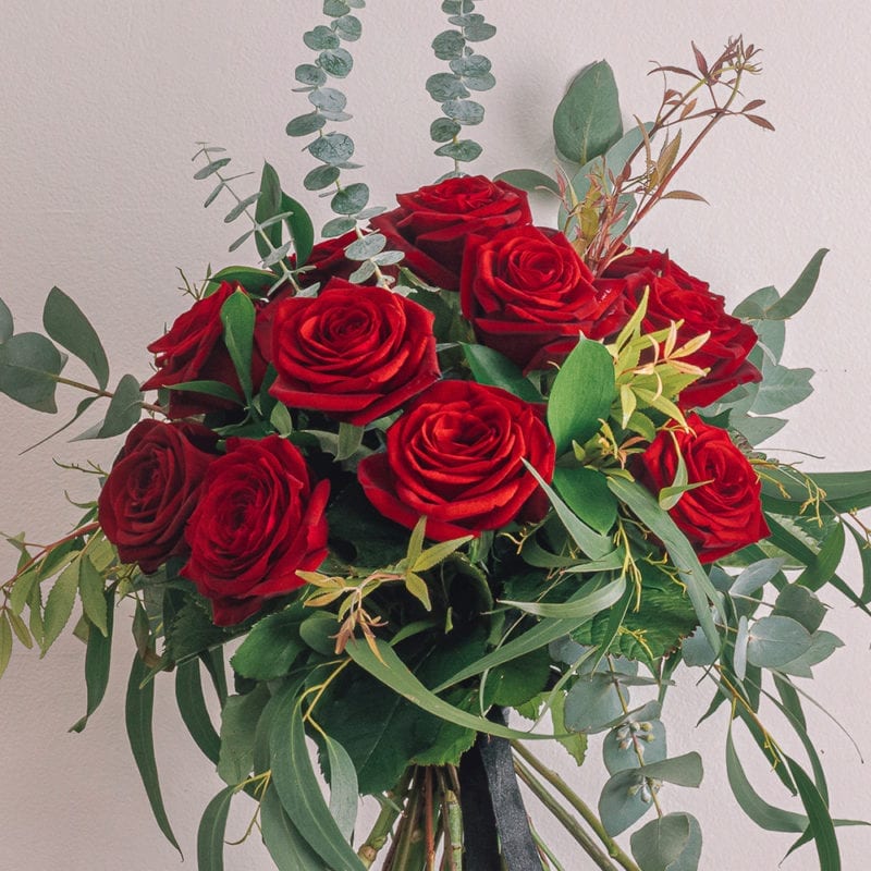 Romantic Roses - Sentiments Flowers